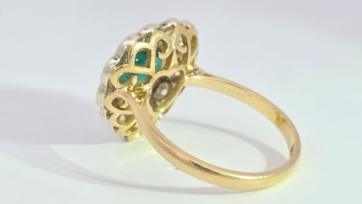Vintage: 18ct Yellow Gold Emerald approx. 1.65ct & 13 Diamonds approx. 1ct Heart-Shaped Dress Ring
