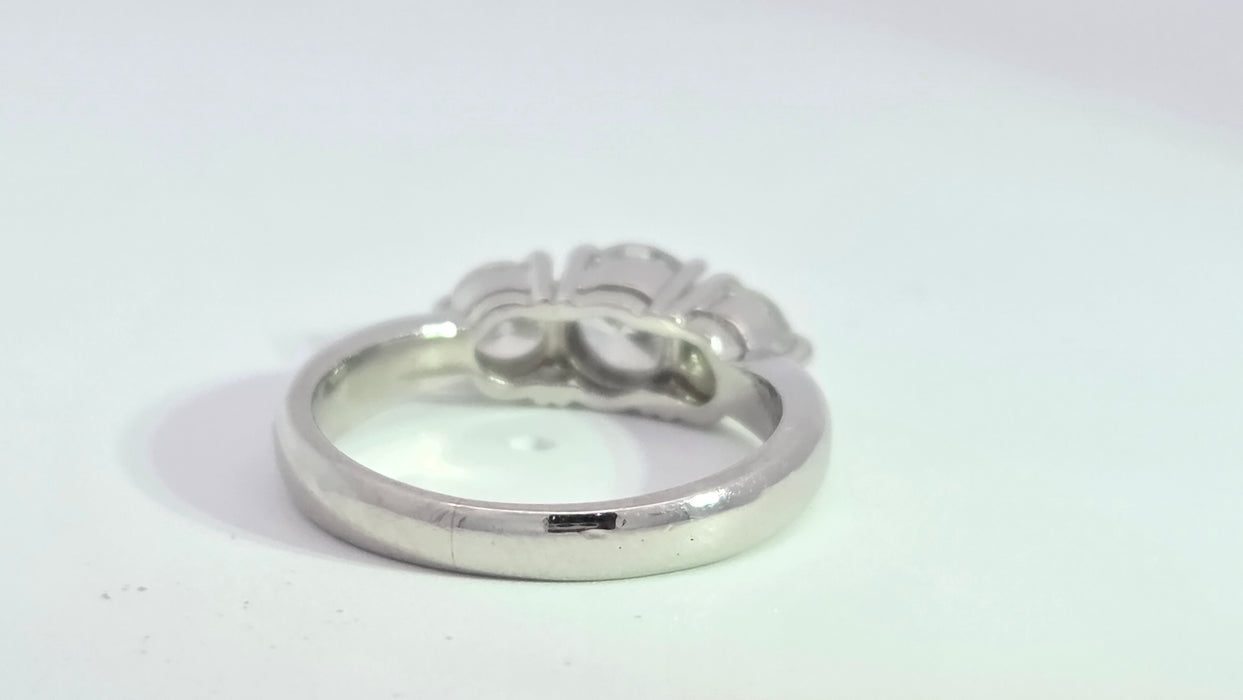 Vintage: Platinum Diamond 1.07ct Trilogy Ring