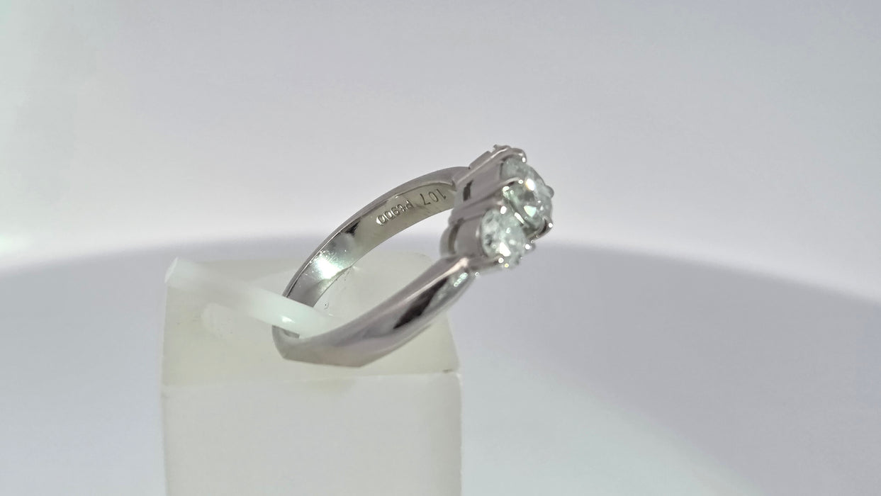 Vintage: Platinum Diamond 1.07ct Trilogy Ring