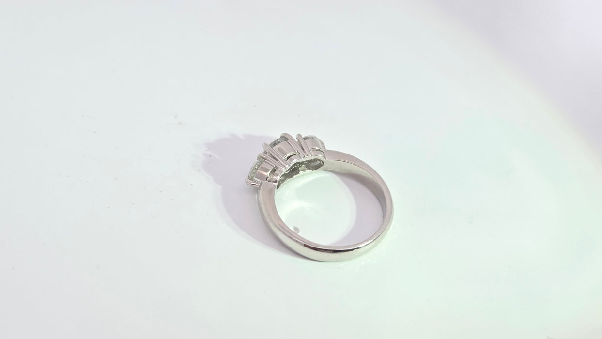 Vintage: Platinum Diamond 1.07ct Trilogy Ring
