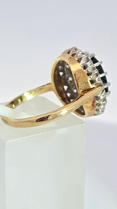 Vintage: 18ct Yellow Gold Sapphire 3.00ct & Diamond 0.75ct Diana Cluster Ring — From 1975