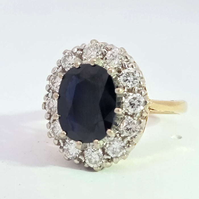Vintage: 18ct Yellow Gold Sapphire 3.00ct & Diamond 0.75ct Diana Cluster Ring — From 1975