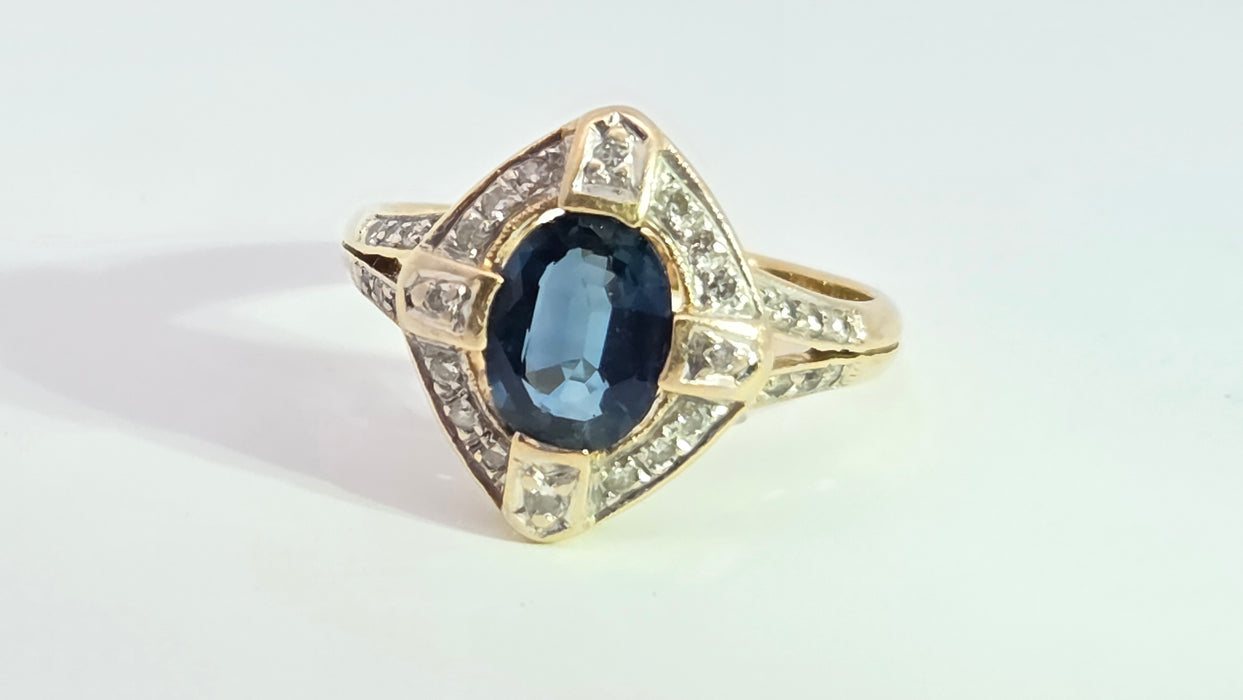 Vintage: 18ct Yellow Gold Sapphire 1.24ct & Diamond 0.20ct Art Deco Style Dress Ring