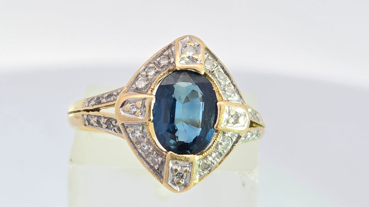 Vintage: 18ct Yellow Gold Sapphire 1.24ct & Diamond 0.20ct Art Deco Style Dress Ring