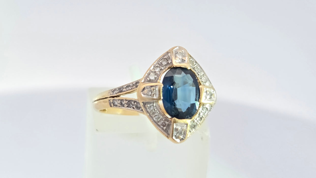 Vintage: 18ct Yellow Gold Sapphire 1.24ct & Diamond 0.20ct Art Deco Style Dress Ring