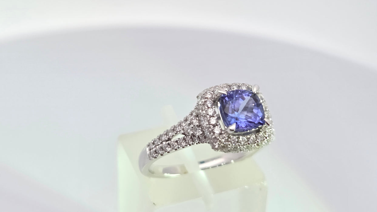 Vintage: 18ct White Gold Tanzanite & Diamond 0.75ct Halo Dress Ring