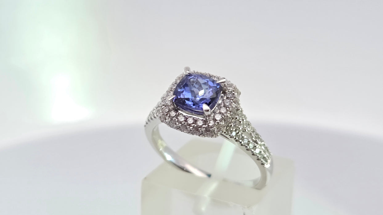 Vintage: 18ct White Gold Tanzanite & Diamond 0.75ct Halo Dress Ring
