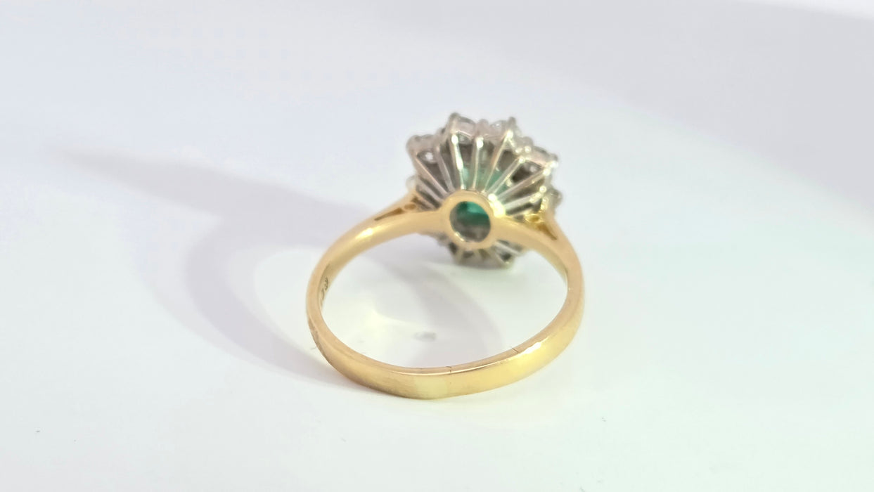 Vintage: 18ct Yellow Gold Emerald 1ct & Diamond 0.7ct Cluster Halo Ring — From 1987