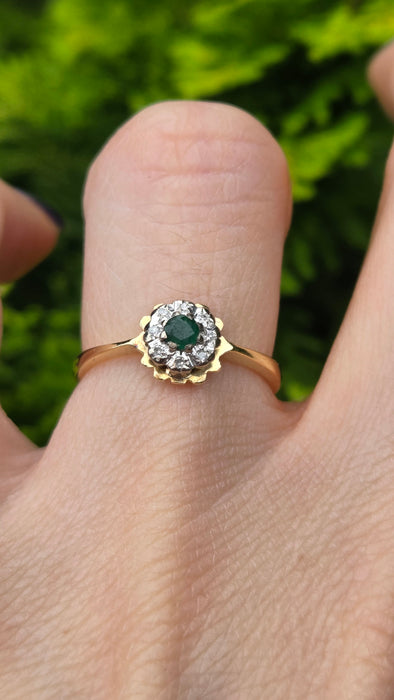 Vintage: 18ct Yellow Gold Emerald & Diamond Target Ring — From 1970