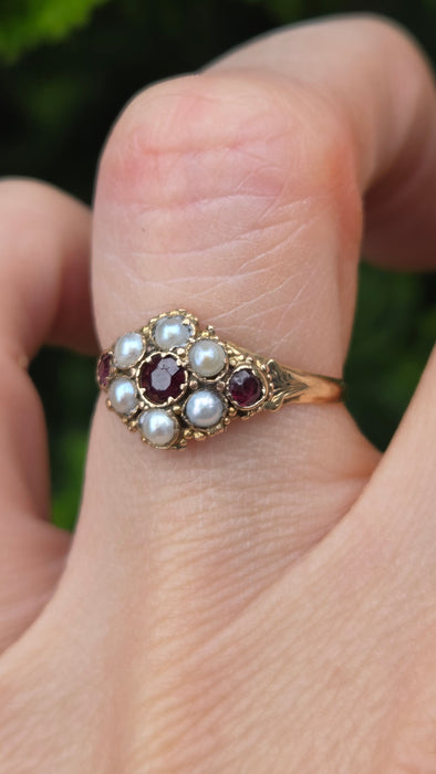 Antique: 12ct Yellow Gold Garnet & Seed Pearl Cluster Ring