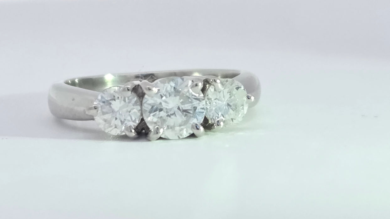 Vintage: Platinum Diamond 1.07ct Trilogy Ring