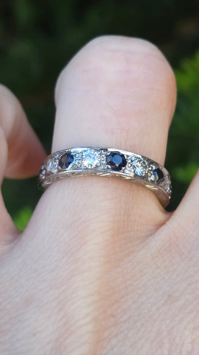 Vintage: 18ct White Gold Sapphire 0.51ct & Diamond 0.31ct Stacker Ring — From 1973