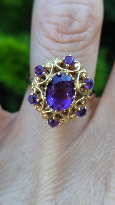 Vintage: 9ct Yellow Gold Amethyst Openwork Statement Cluster Ring — From 1975