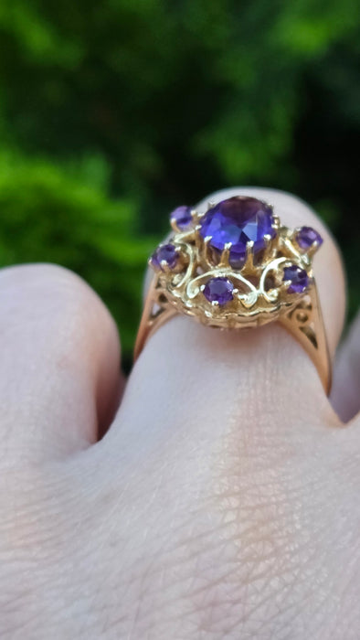 Vintage: 9ct Yellow Gold Amethyst Openwork Statement Cluster Ring — From 1975