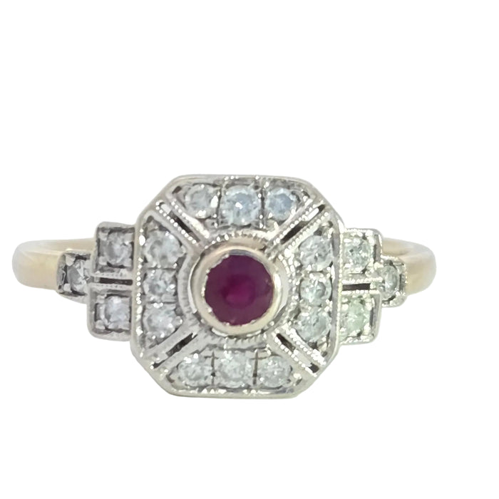 Vintage: 18ct Yellow Gold Ruby & 18-Diamond Art Deco Panel Style Ring