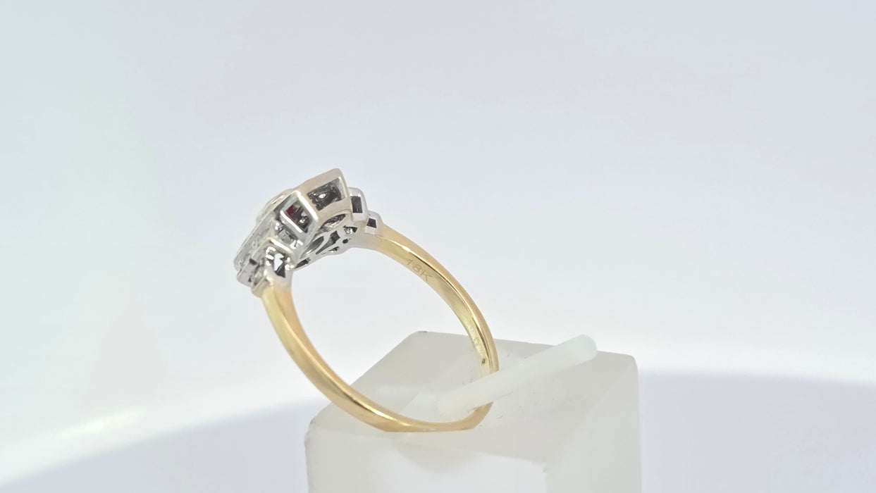 Vintage: 18ct Yellow Gold Ruby & 18-Diamond Art Deco Panel Style Ring