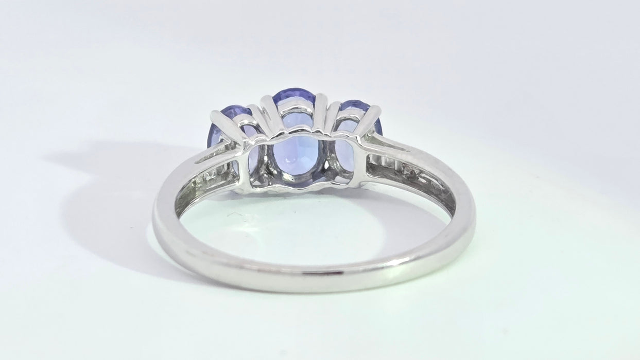 Vintage: 18ct White Gold Tanzanite & Diamond Trilogy Ring
