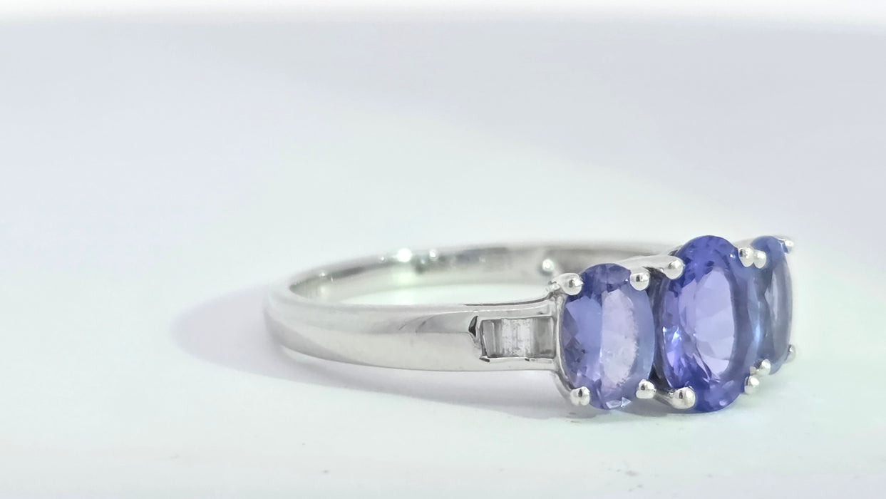 Vintage: 18ct White Gold Tanzanite & Diamond Trilogy Ring