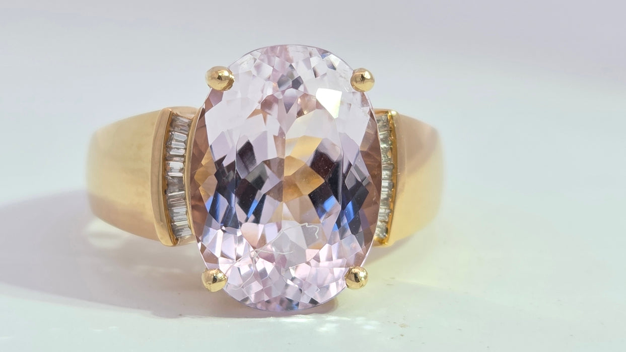Vintage: 18ct Yellow Gold Kunzite (9ct) & Diamond Cocktail Cluster Ring