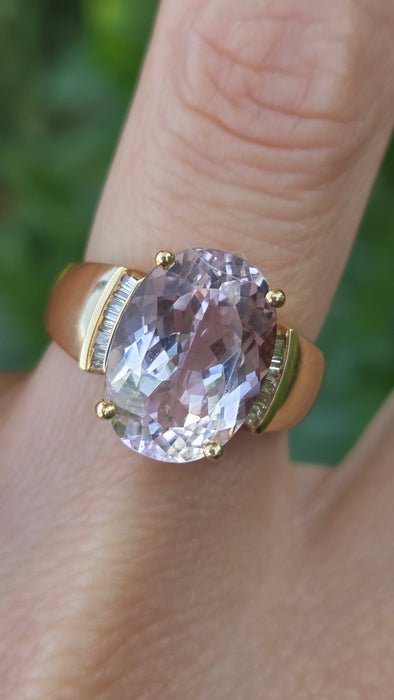 Vintage: 18ct Yellow Gold Kunzite (9ct) & Diamond Cocktail Cluster Ring