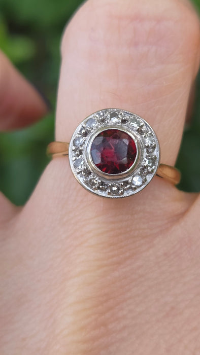 Vintage: 18ct Yellow Gold Garnet & Diamond Art Deco Target Style Ring — From 1965
