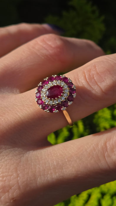 Vintage: 14ct Yellow Gold Ruby & Diamond Oval Cluster Dress Ring