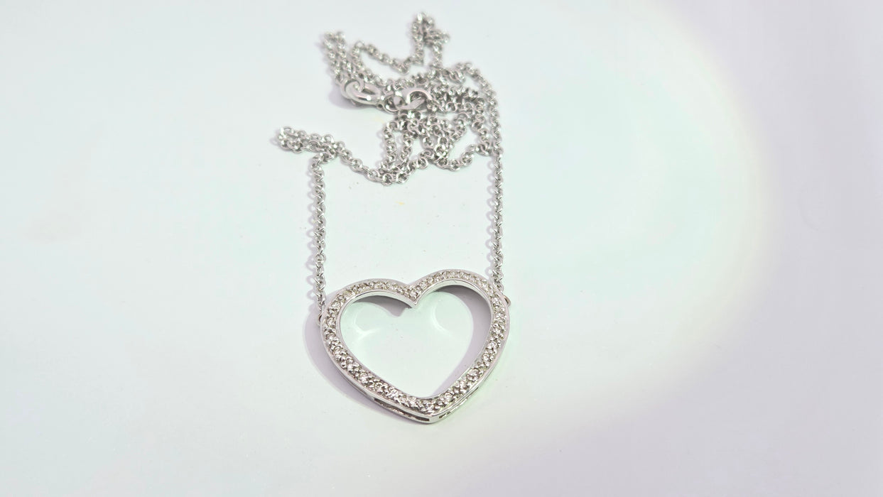 Vintage: 18ct White Gold 24-Diamond Pavé Open Heart Necklace