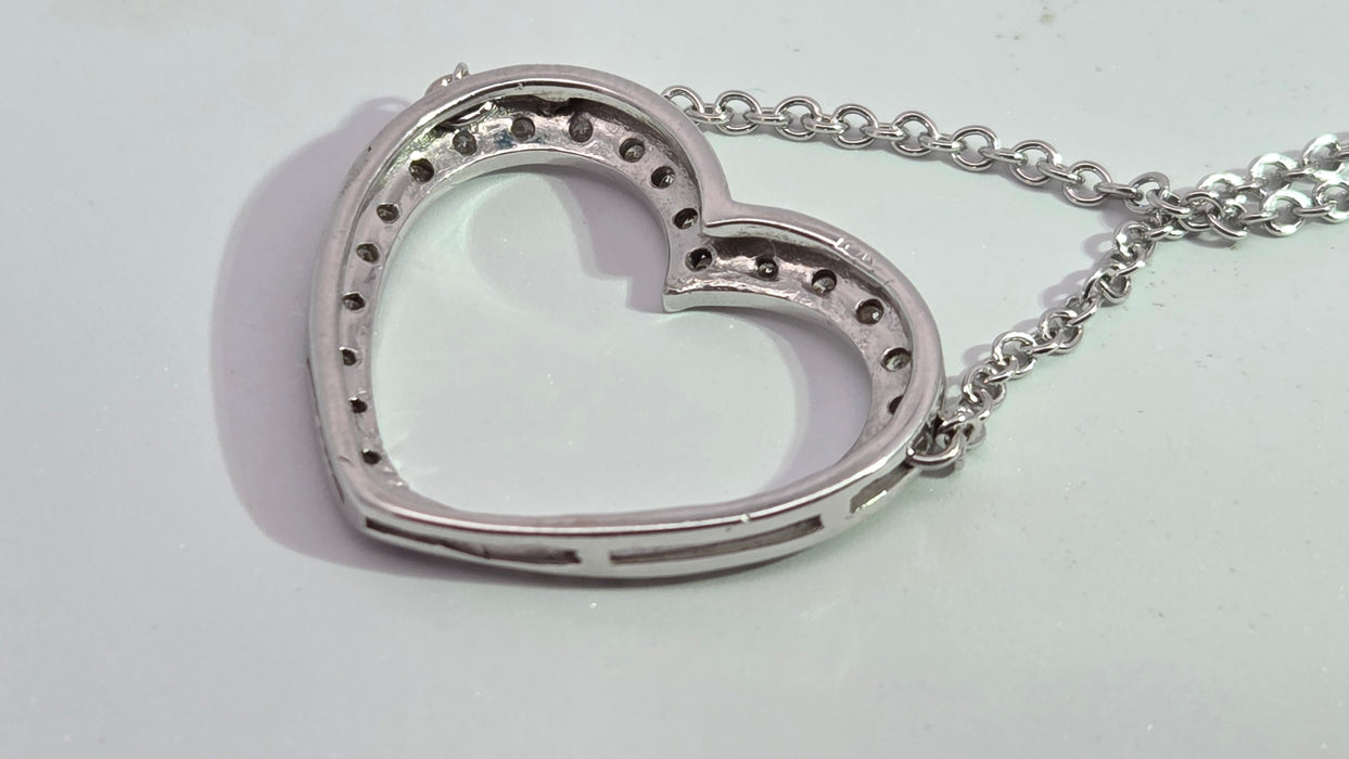 Vintage: 18ct White Gold 24-Diamond Pavé Open Heart Necklace