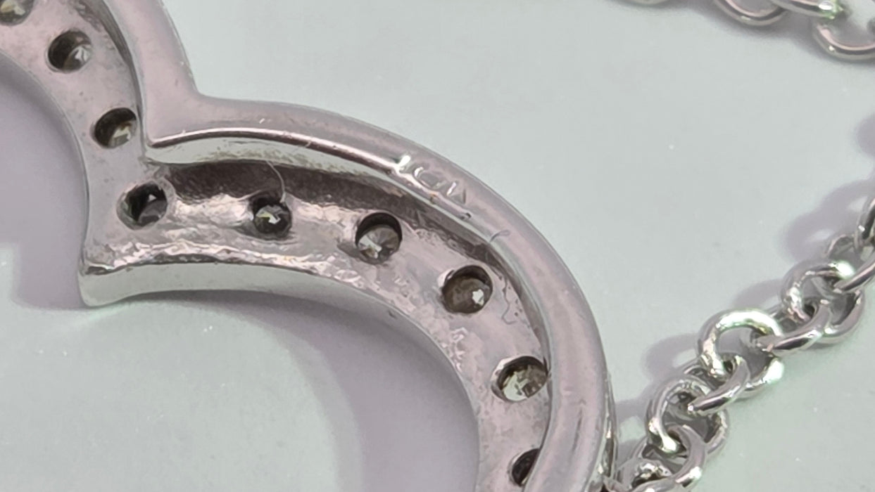 Vintage: 18ct White Gold 24-Diamond Pavé Open Heart Necklace