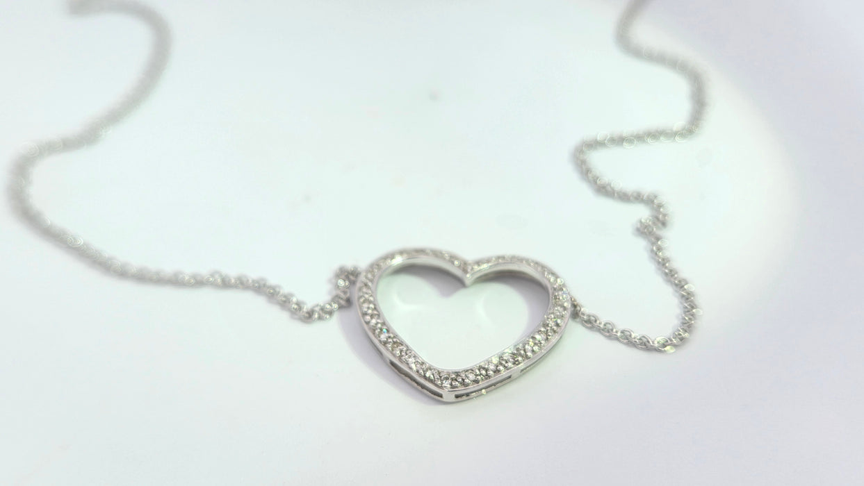 Vintage: 18ct White Gold 24-Diamond Pavé Open Heart Necklace