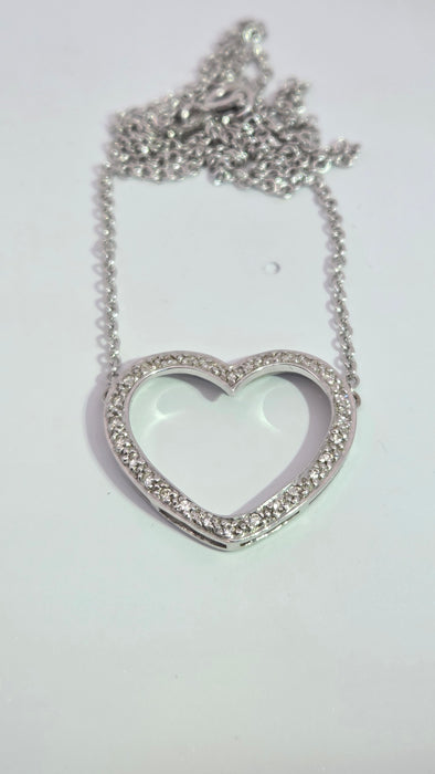 Vintage: 18ct White Gold 24-Diamond Pavé Open Heart Necklace