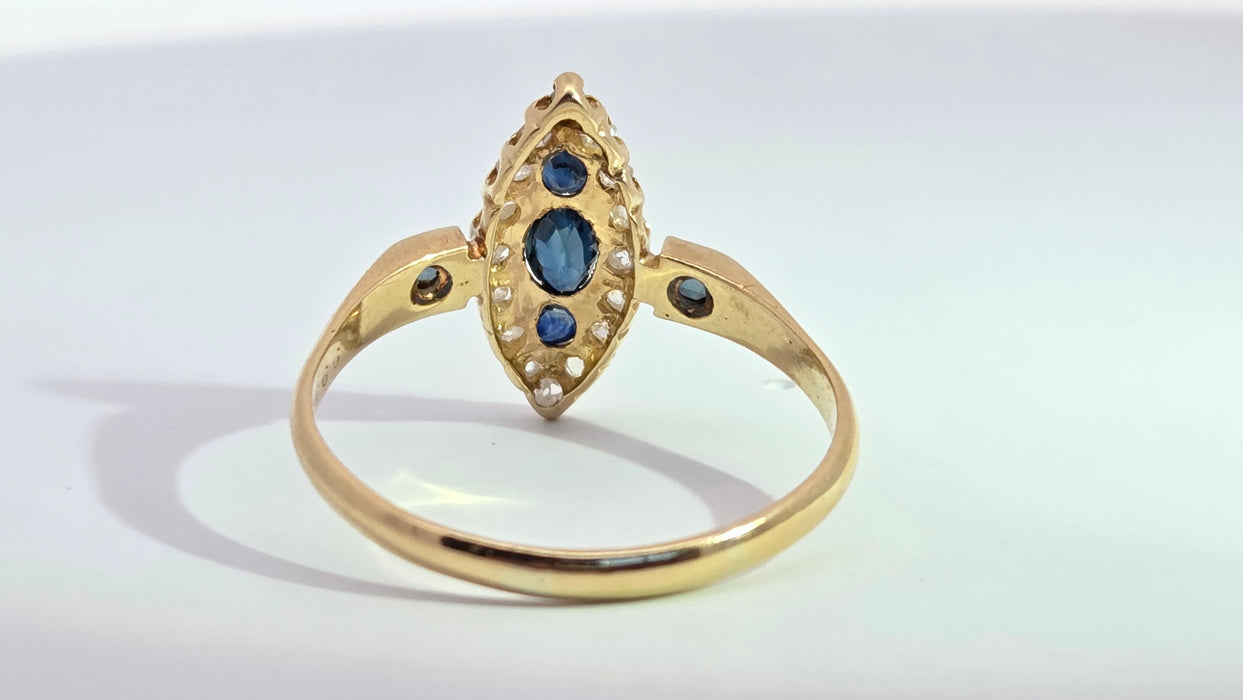Antique: 18ct Yellow Gold Sapphire & 16-Diamond Marquise-Shaped Ring — From 1912