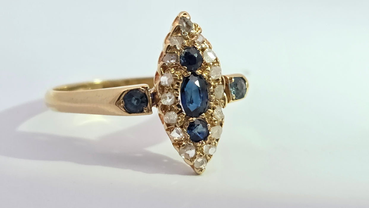 Antique: 18ct Yellow Gold Sapphire & 16-Diamond Marquise-Shaped Ring — From 1912