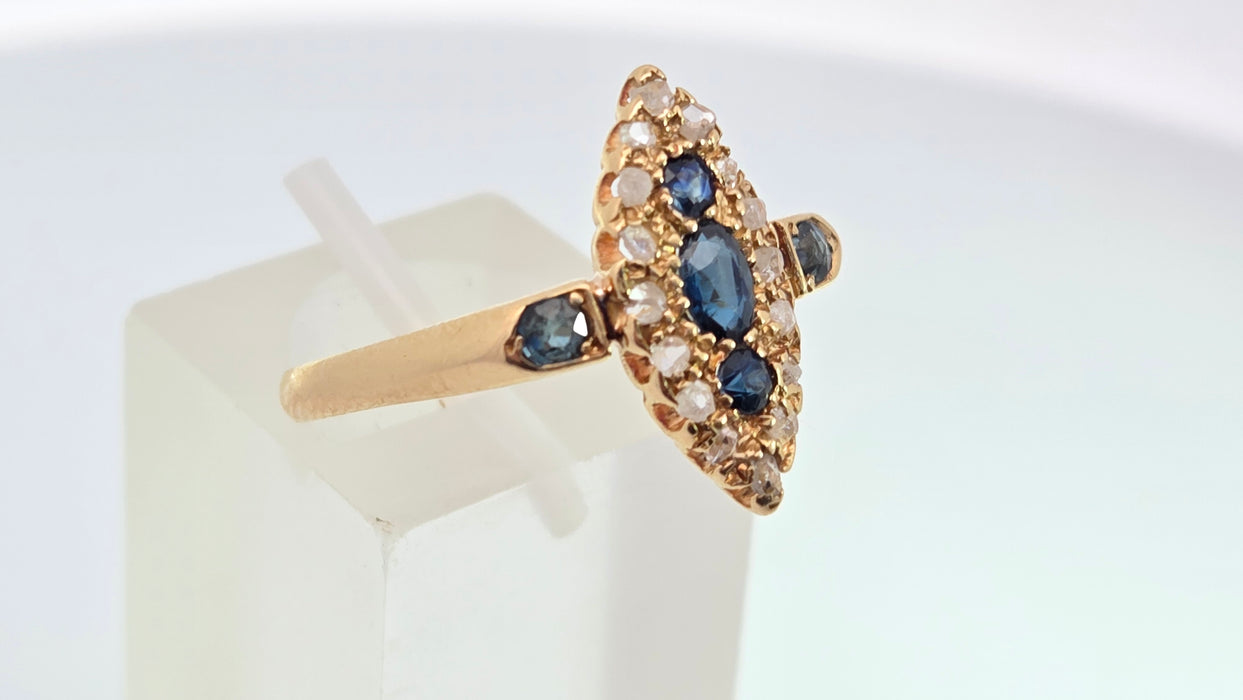 Antique: 18ct Yellow Gold Sapphire & 16-Diamond Marquise-Shaped Ring — From 1912