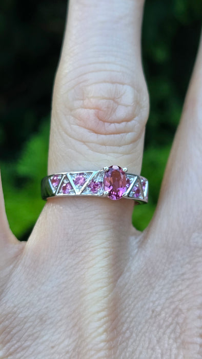 Vintage: 9ct White Gold Pink Tourmaline Dress Ring