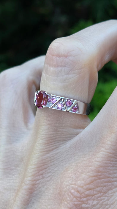Vintage: 9ct White Gold Pink Tourmaline Dress Ring