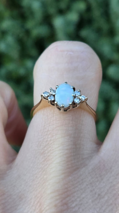 Vintage: 9ct Yellow Gold Opal & Diamond Trefoil Ring — From 1984