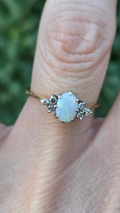 Vintage: 9ct Yellow Gold Opal & Diamond Trefoil Ring — From 1984