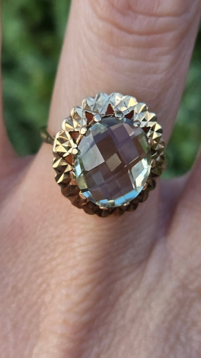 2433: Vintage: 9ct Gold Large Mint Green Amethyst Ring -From 1967