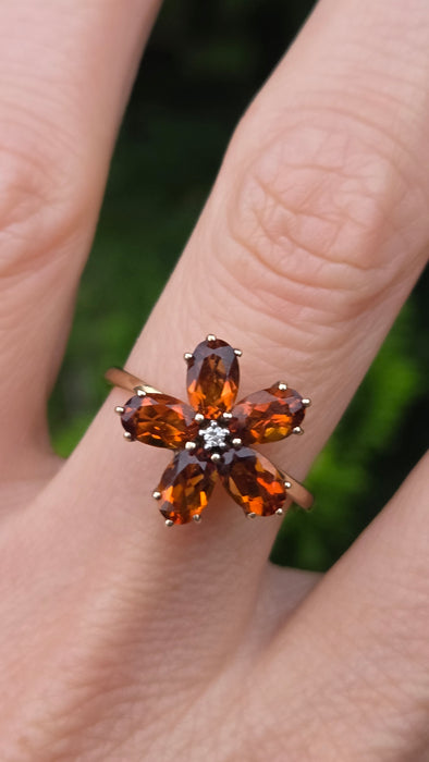 Vintage: 9ct Yellow Gold Citrine & Diamond Flowerhead Cocktail Ring