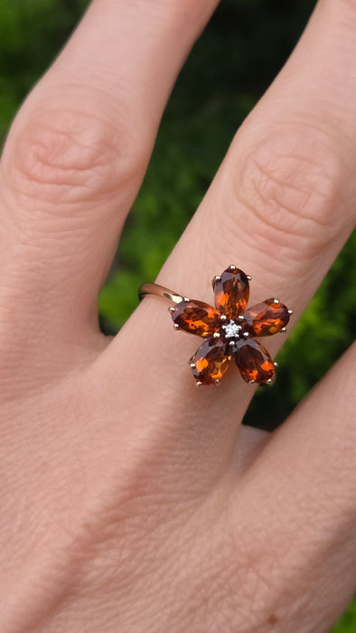 Vintage: 9ct Yellow Gold Citrine & Diamond Flowerhead Cocktail Ring
