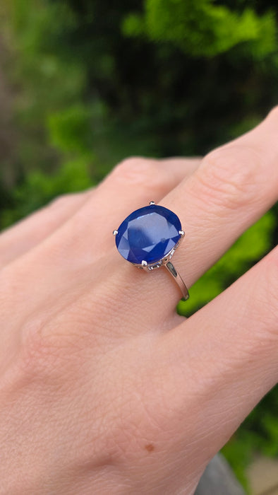 Vintage: 9ct White Gold Blue Kyanite Solitaire Ring