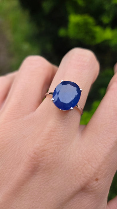 Vintage: 9ct White Gold Blue Kyanite Solitaire Ring