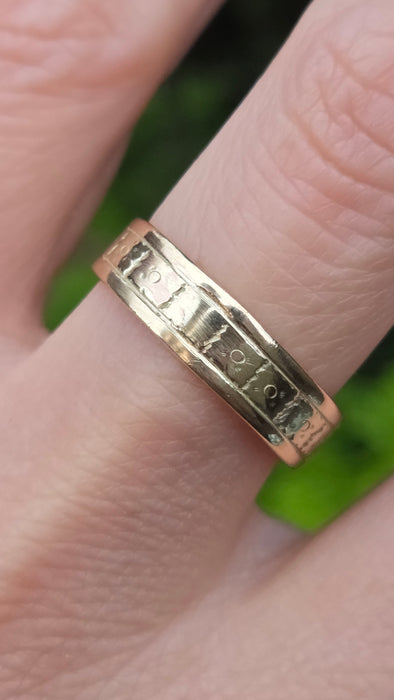 Vintage: 9ct Yellow Gold Decorative Wedding Band — From 1963