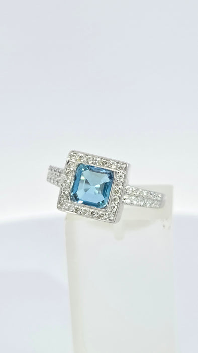 Vintage: 18ct White Gold Aquamarine 0.73ct & Diamond 0.48ct Geometric Set Cocktail Ring — From 2006