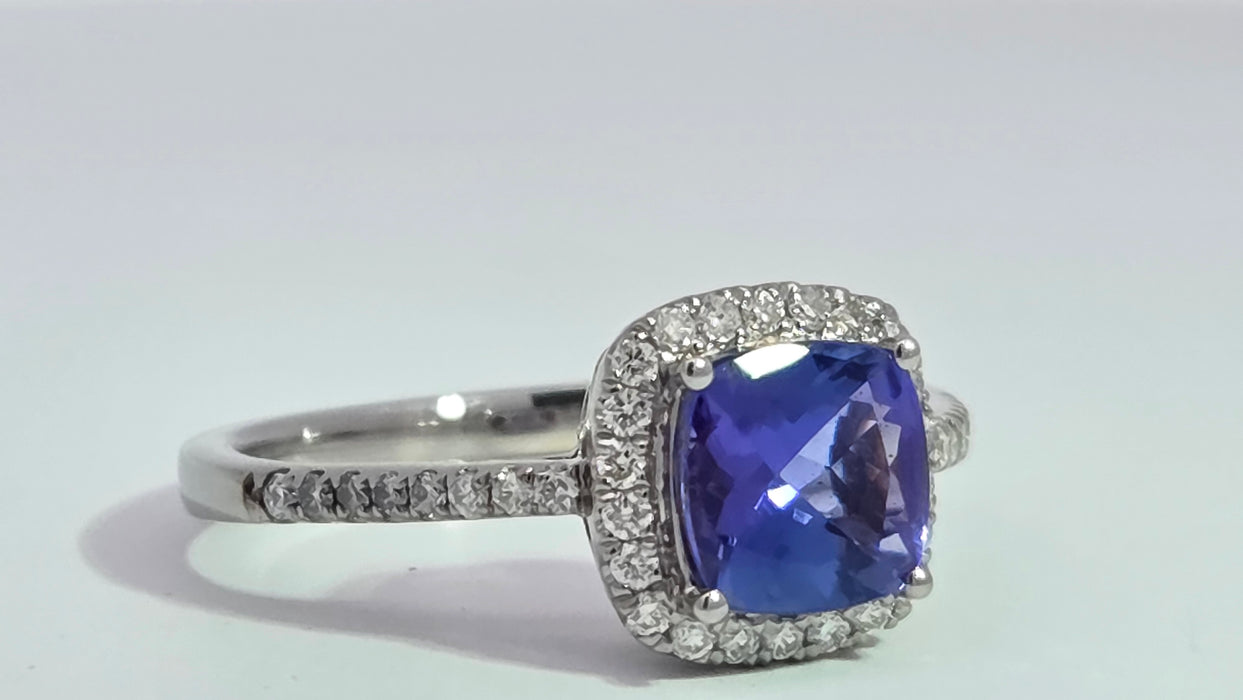 Vintage: 18ct White Gold Tanzanite & Diamond 0.75ct Halo Dress Ring