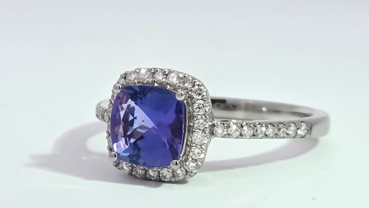 Vintage: 18ct White Gold Tanzanite & Diamond 0.75ct Halo Dress Ring