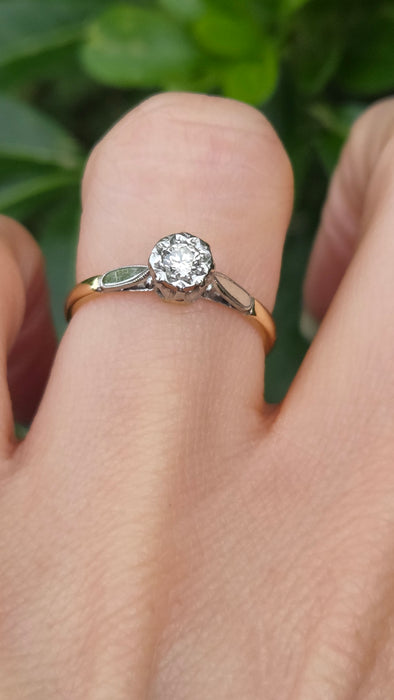 Vintage: 18ct Yellow Gold & Platinum Diamond 0.15ct Solitaire Ring