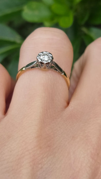 Vintage: 18ct Yellow Gold & Platinum Diamond 0.15ct Solitaire Ring