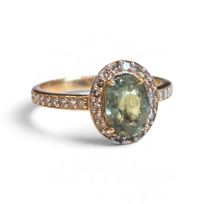 Vintage: 18ct Yellow Gold Green Sapphire 1.50ct & Diamond 0.30ct Ring